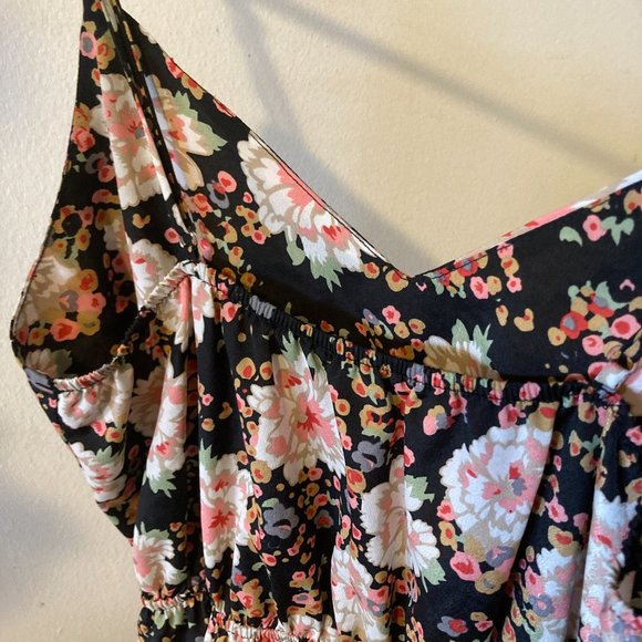 SLIP ON FLORAL DRESS- FITS XS/S - Picture 7 of 14